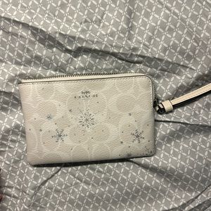 Never used coach wristlet